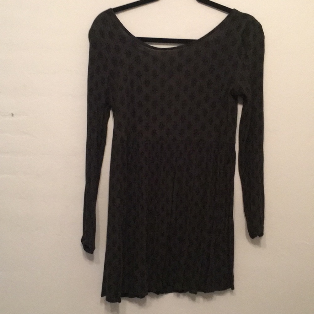 Long sleeve criss cross back printed mini dress